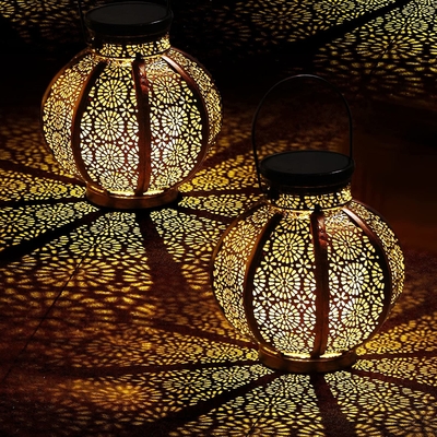 3500K Large Outdoor Solar Lanterns Metal Retro Hanging Solar Lamp